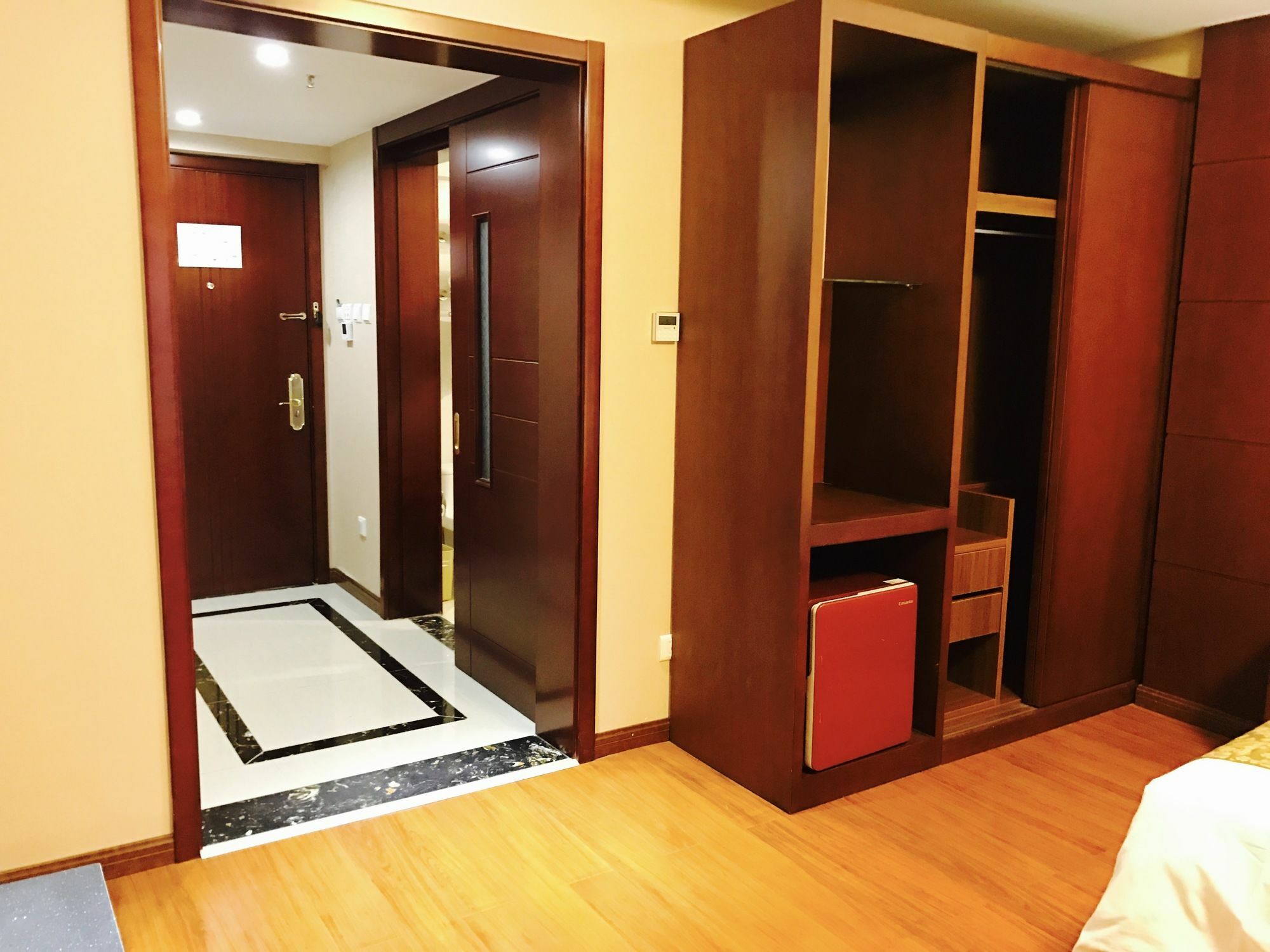 Weihai Golden Bay Holiday Hotel Esterno foto